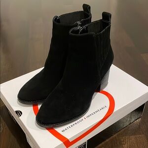 Blondo Noa Black Suede Waterproof Women's Ankle Boots size 7.5